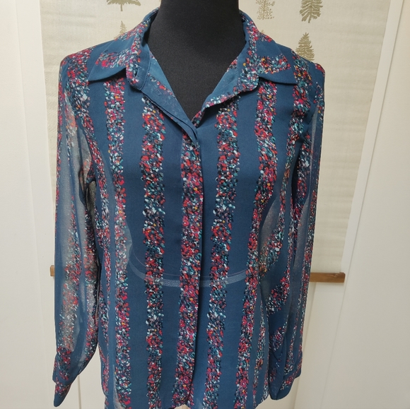 BCBG sheer button down - small - Picture 2 of 10